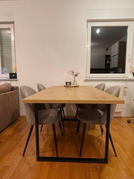 Mely Rose Apartman Ljubljana Kültér fotó